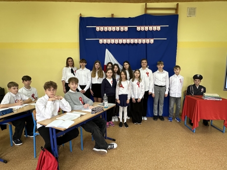 Uroczysty apel z okazji Narodowego Święta Niepodległości 